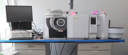 图为 已使用的 SHIMADZU TQ-8050 待售