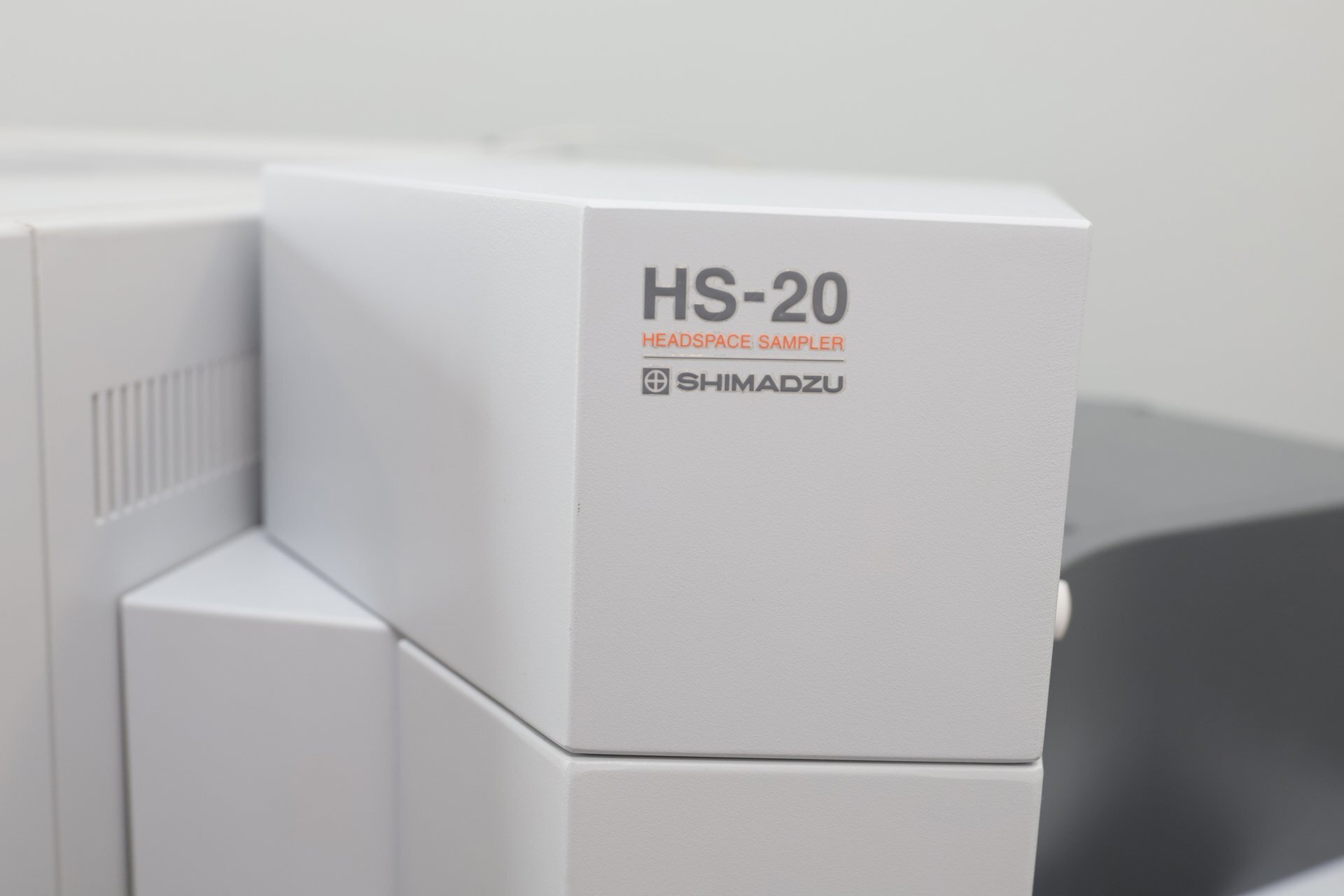 图为 已使用的 SHIMADZU TQ-8050 待售