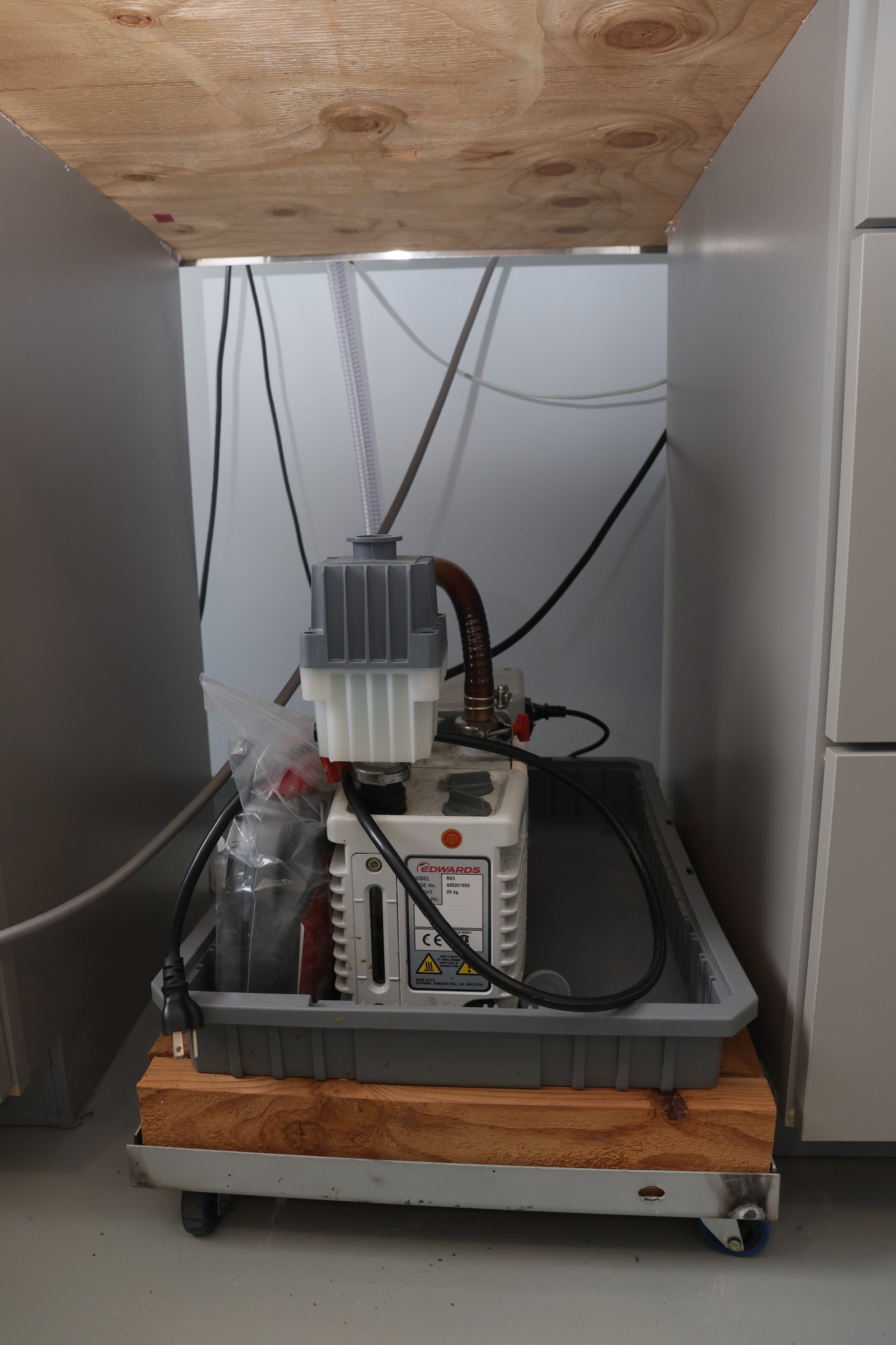 图为 已使用的 SHIMADZU TQ-8050 待售