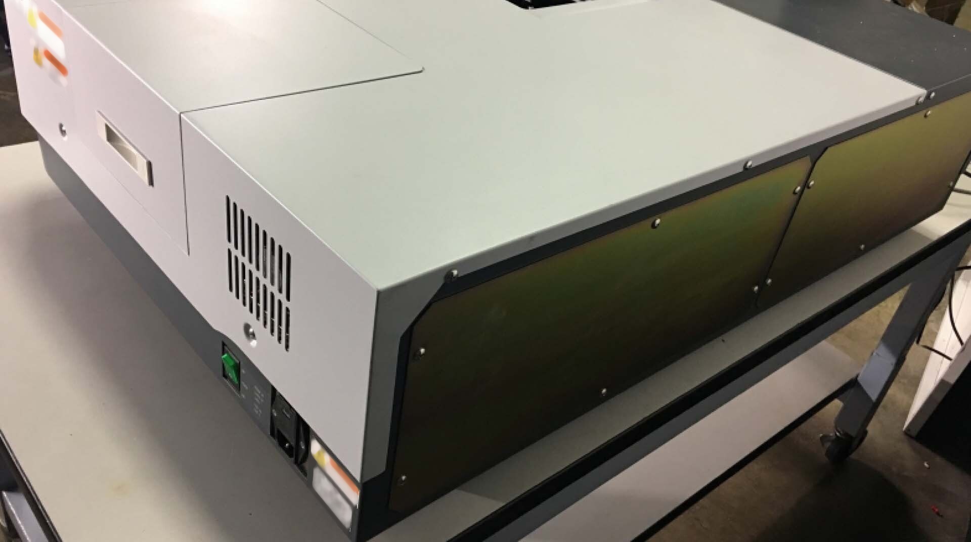 Foto Verwendet SHIMADZU UV-3600 Zum Verkauf