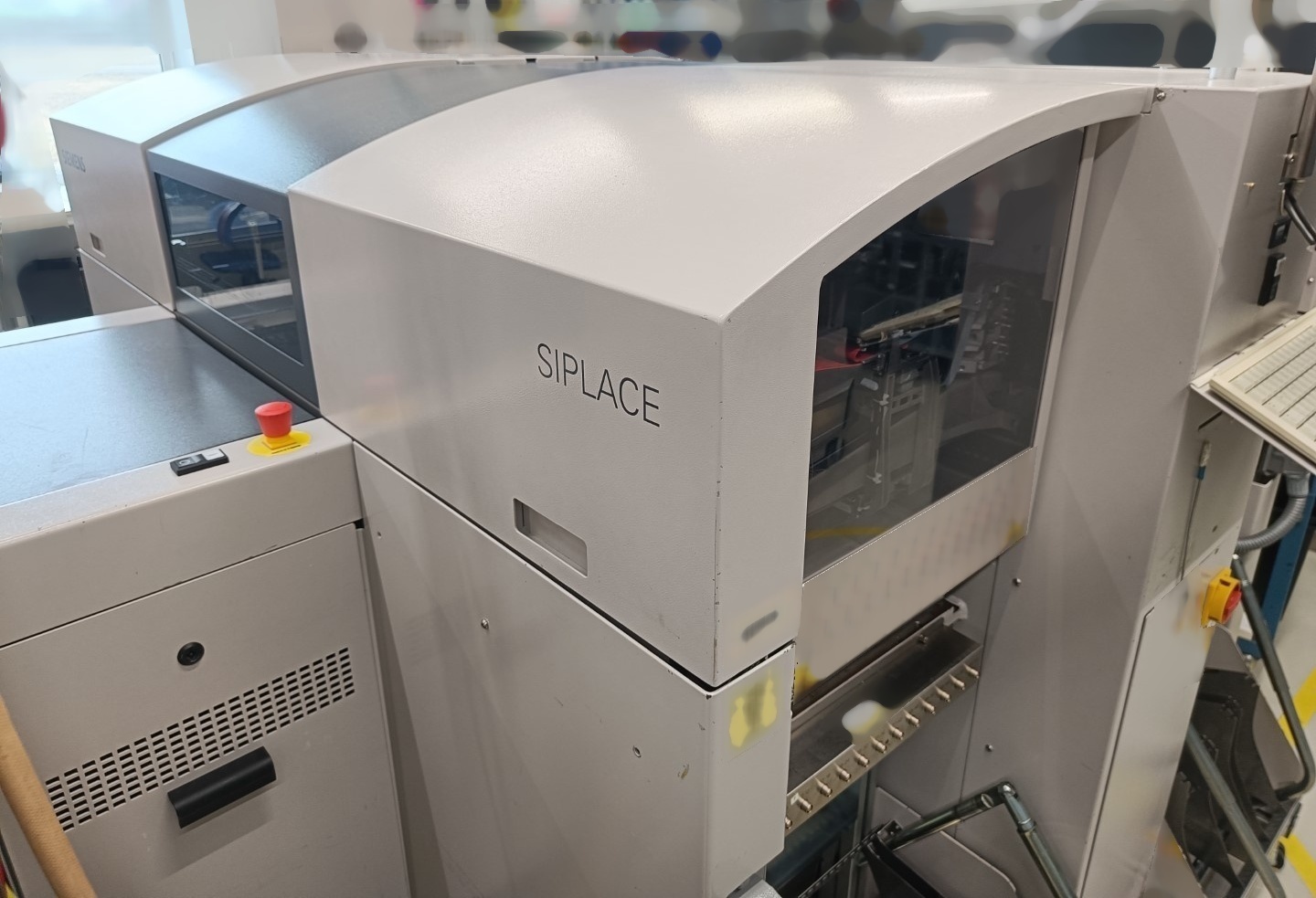 Foto Verwendet SIEMENS / ASM Siplace D4 Zum Verkauf
