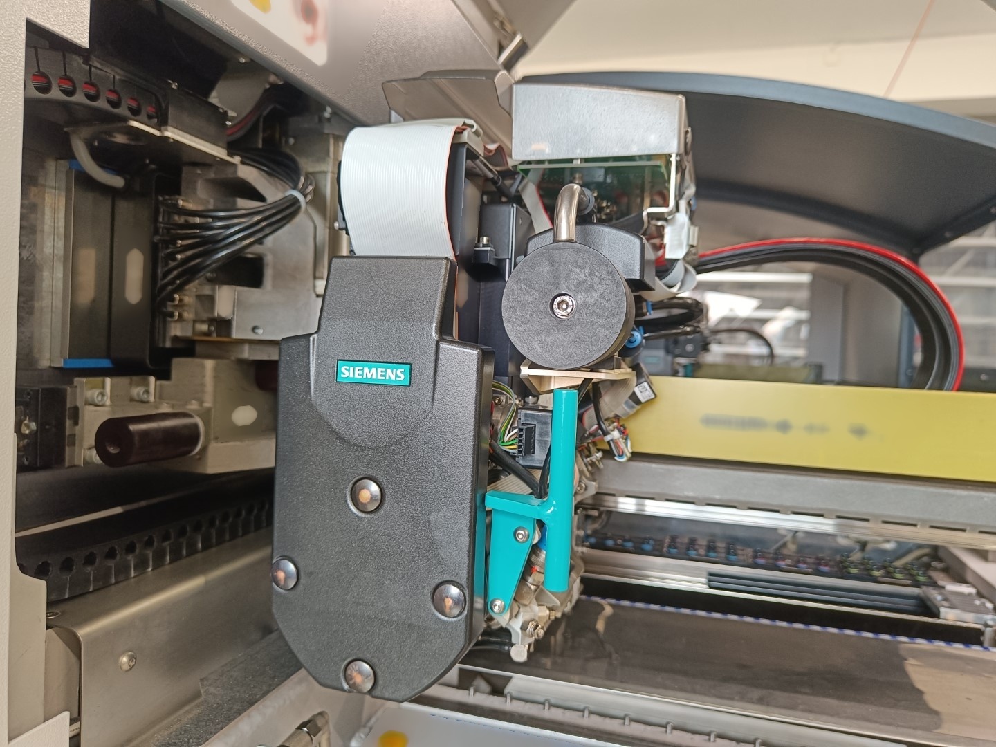 Foto Verwendet SIEMENS / ASM Siplace D4 Zum Verkauf