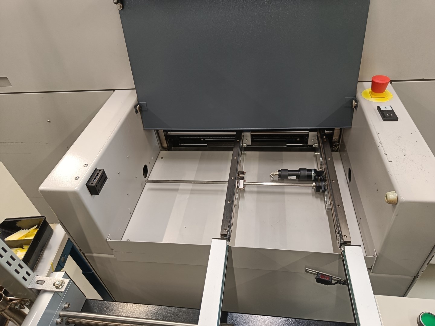 Foto Verwendet SIEMENS / ASM Siplace D4 Zum Verkauf