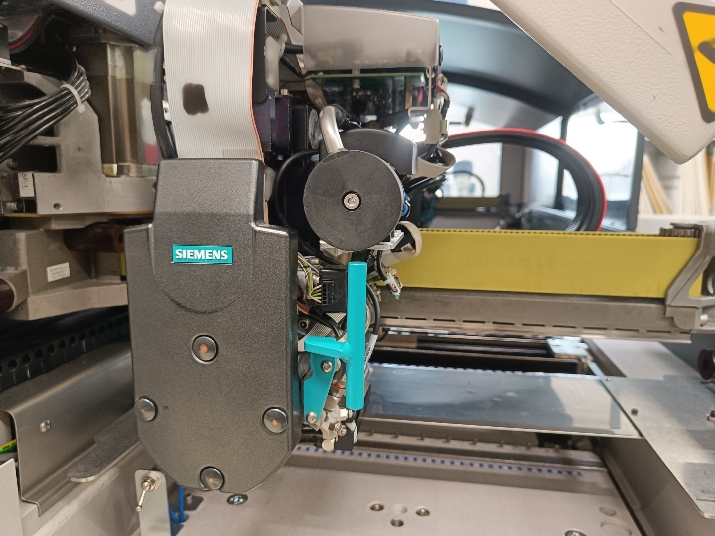 Foto Verwendet SIEMENS / ASM Siplace D4 Zum Verkauf