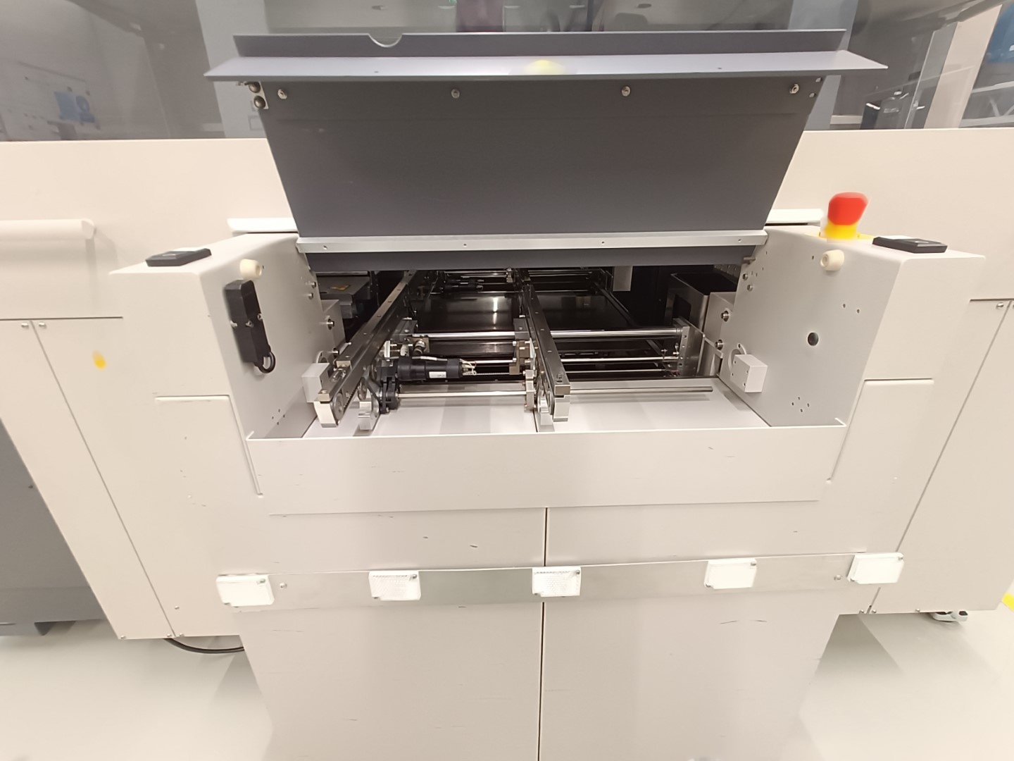 Foto Verwendet SIEMENS / ASM Siplace D4 Zum Verkauf