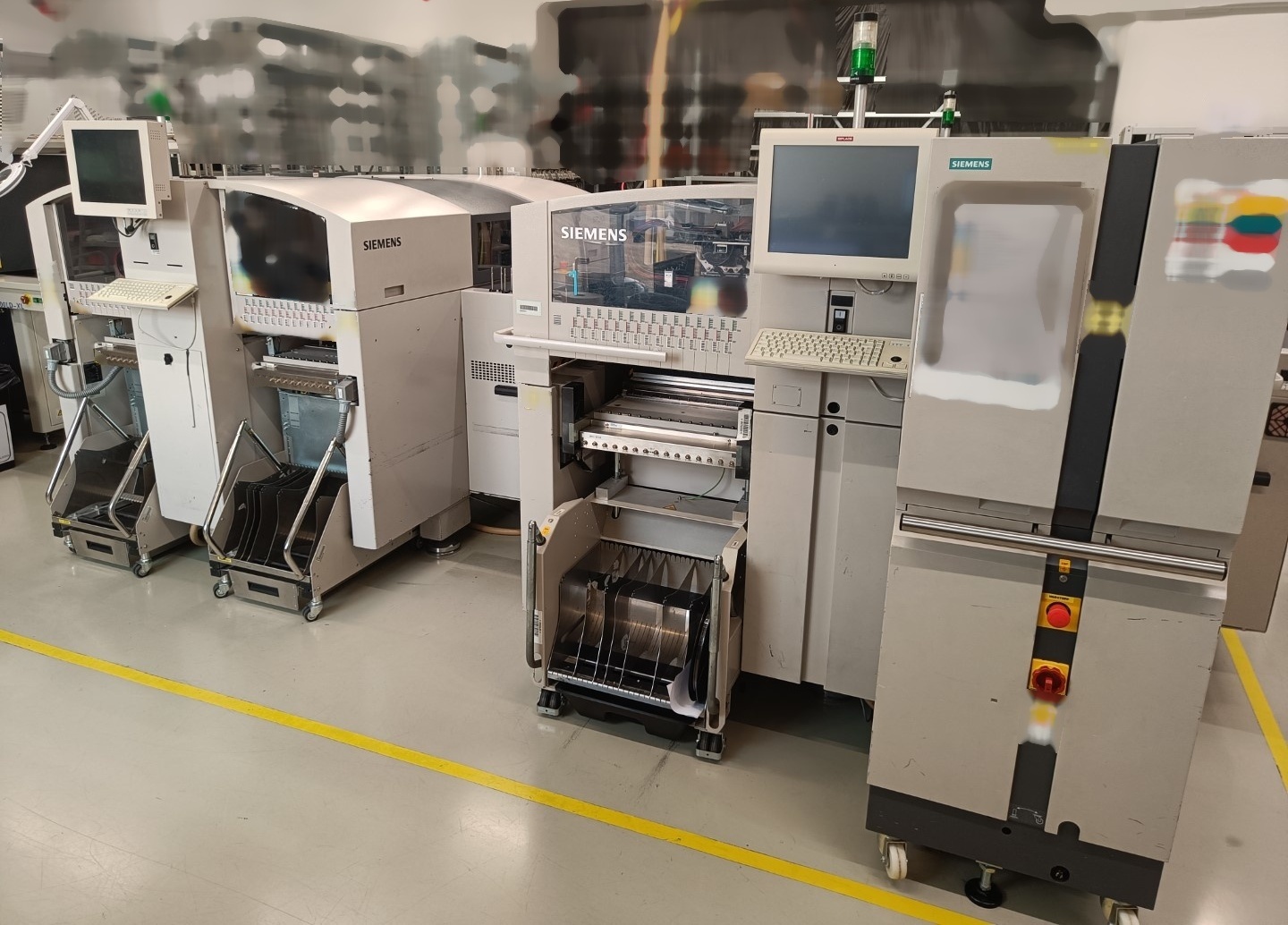 Foto Verwendet SIEMENS / ASM Siplace D4 Zum Verkauf