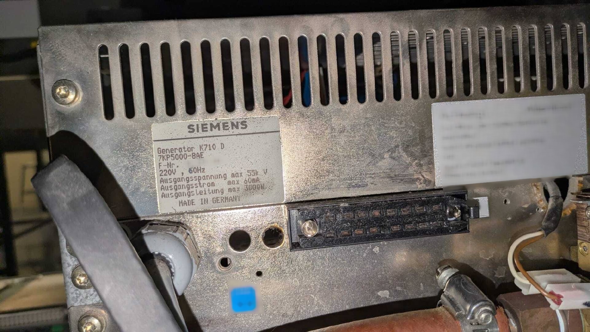 圖為 已使用的 SIEMENS / BRUKER D5000 待售