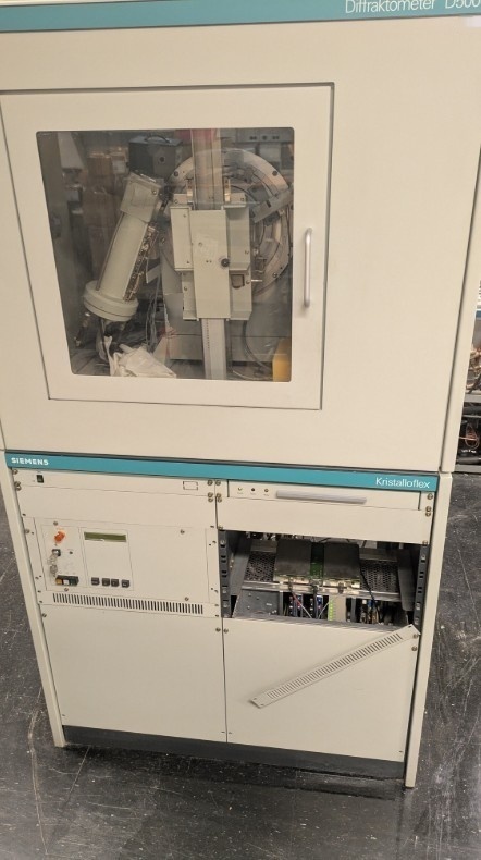 圖為 已使用的 SIEMENS / BRUKER D5000 待售