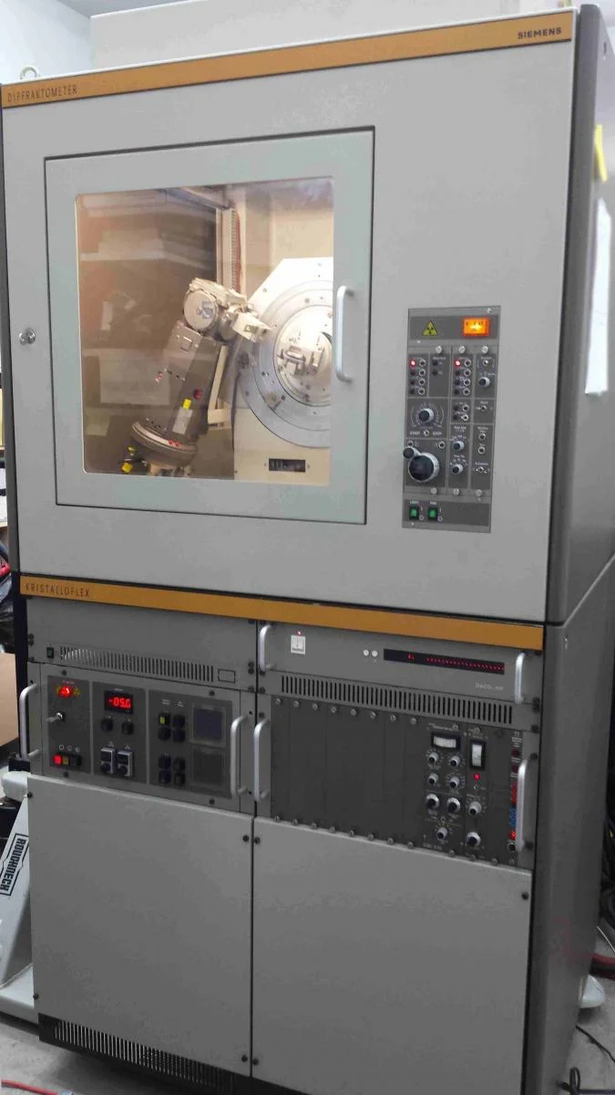 SIEMENS / BRUKER D 500 X-ray Equipment used for sale price #192976