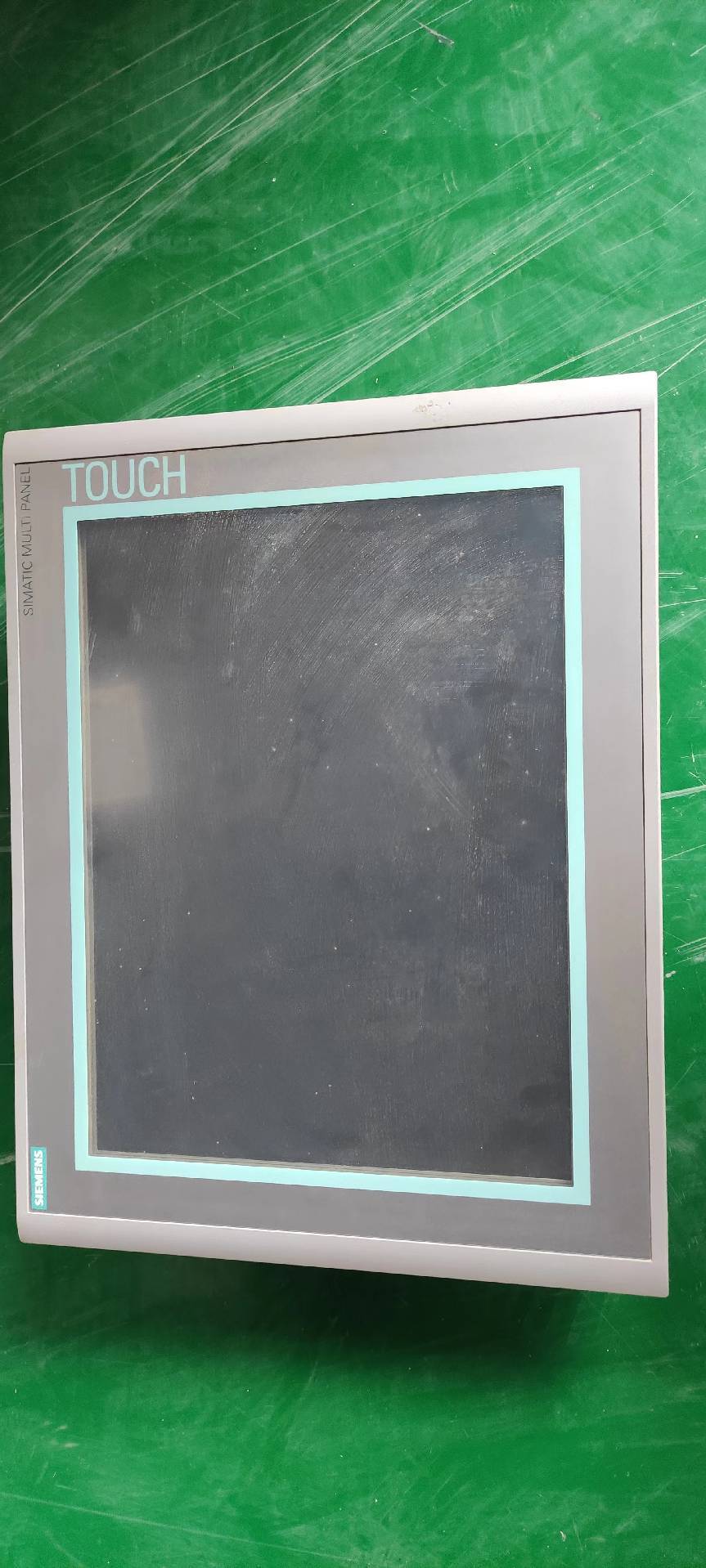 Photo Used SIEMENS 6AV6 644-0AB01-2AX0 For Sale