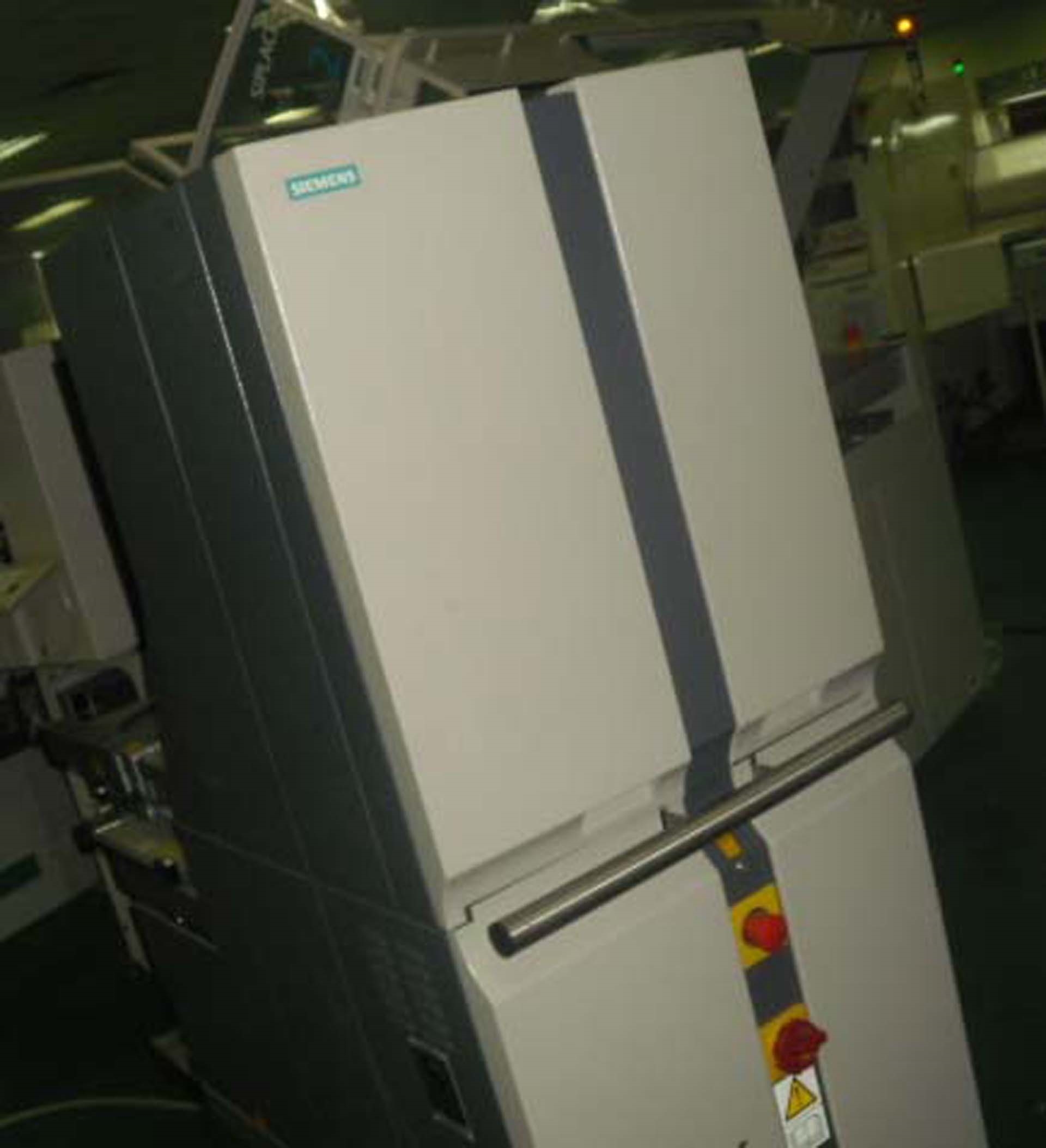 Photo Used SIEMENS Siplace HF3 For Sale