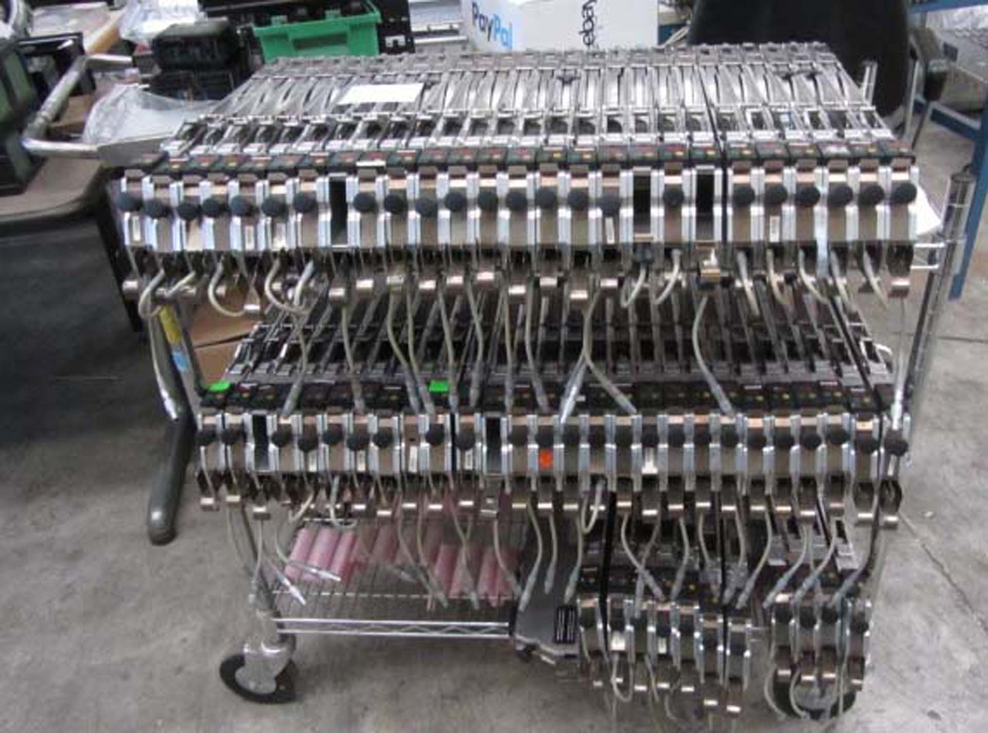 图为 已使用的 SIEMENS Lot of feeders and trolleys 待售