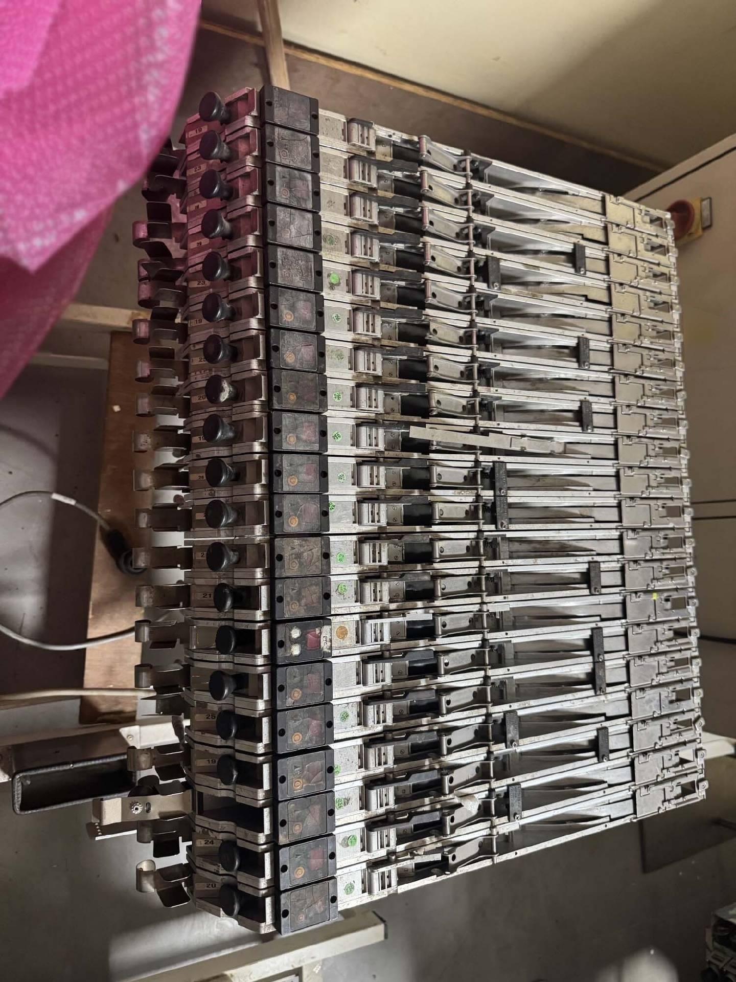 圖為 已使用的 SIEMENS Lot of feeders 待售