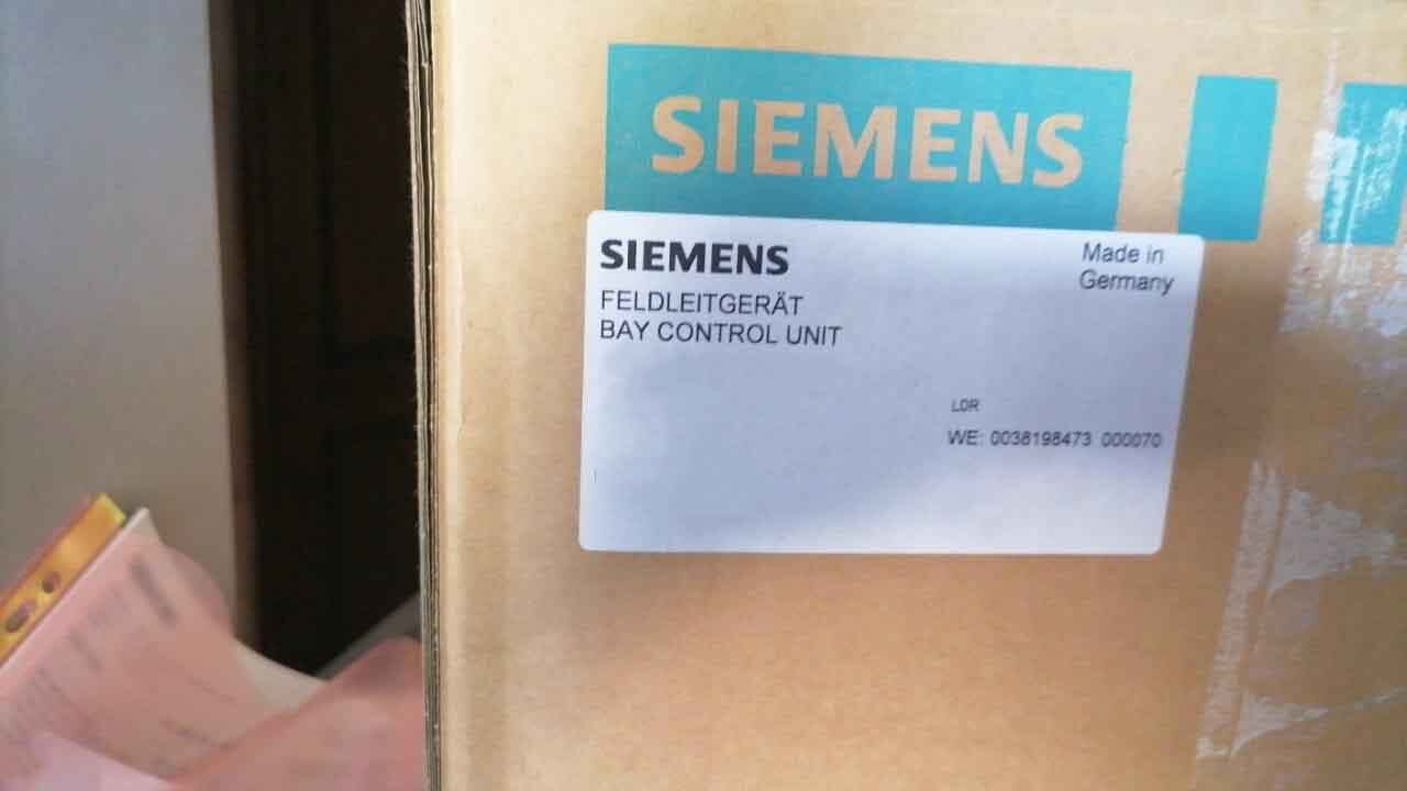 Photo Used SIEMENS Lot of power supplies For Sale