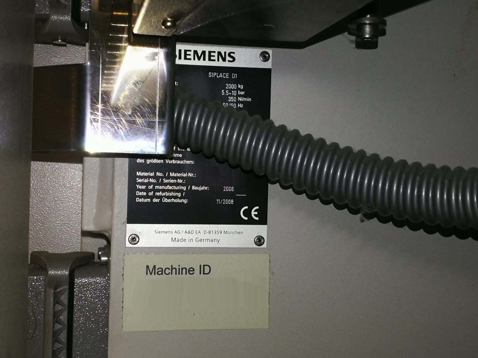 Photo Used SIEMENS Lot of Siplace pick and place machines For Sale