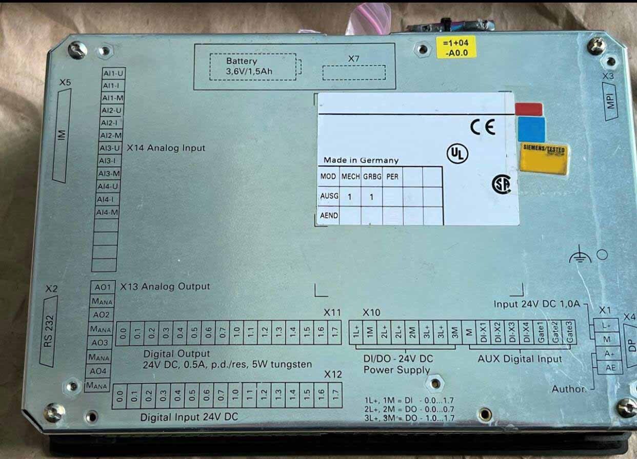 圖為 已使用的 SIEMENS Lot of spare parts 待售