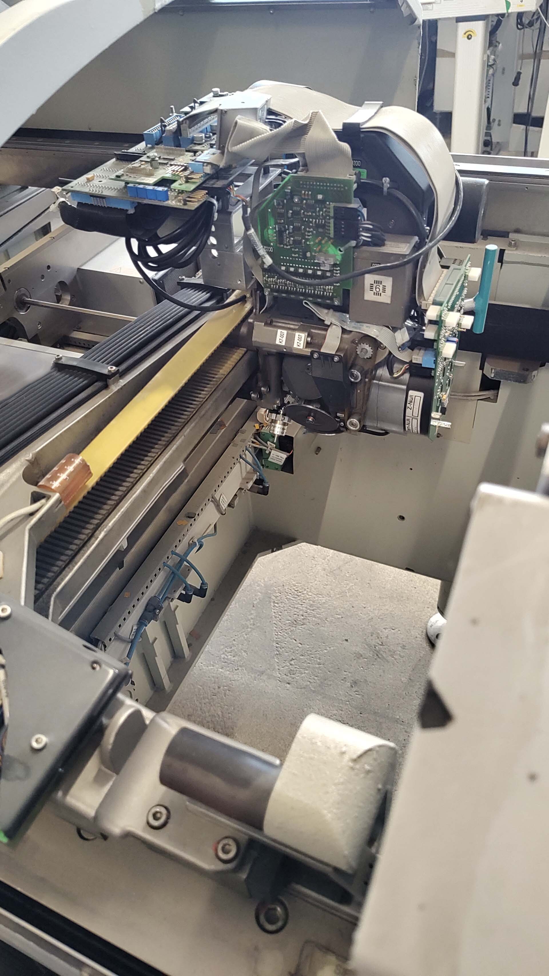 Photo Utilisé SIEMENS Siplace 80 F4/6 À vendre