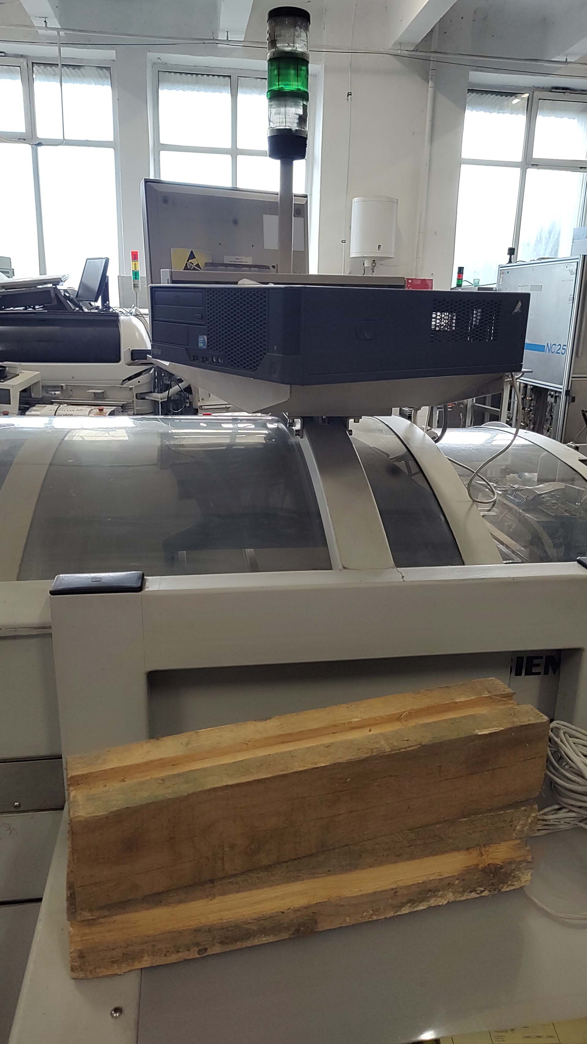 Photo Utilisé SIEMENS Siplace 80 F4/6 À vendre