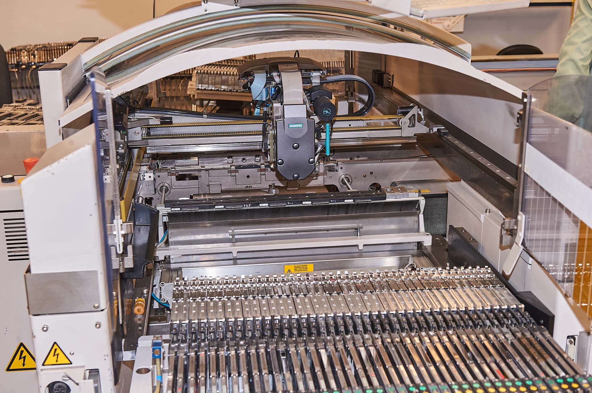 フォト（写真） 使用される SIEMENS Siplace 80 F5 販売のために