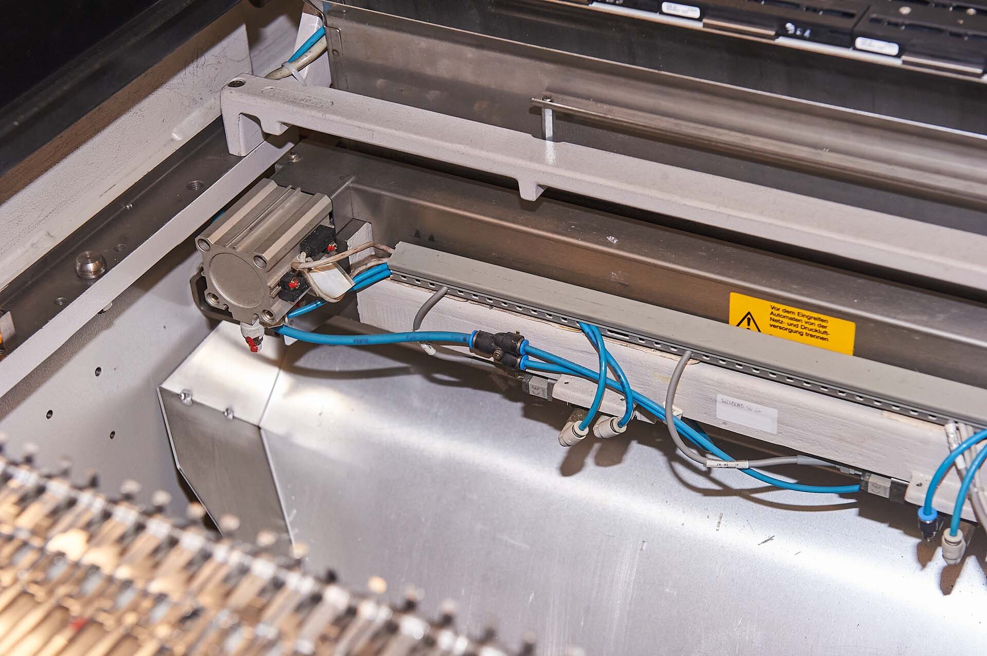 フォト（写真） 使用される SIEMENS Siplace 80 F5 販売のために