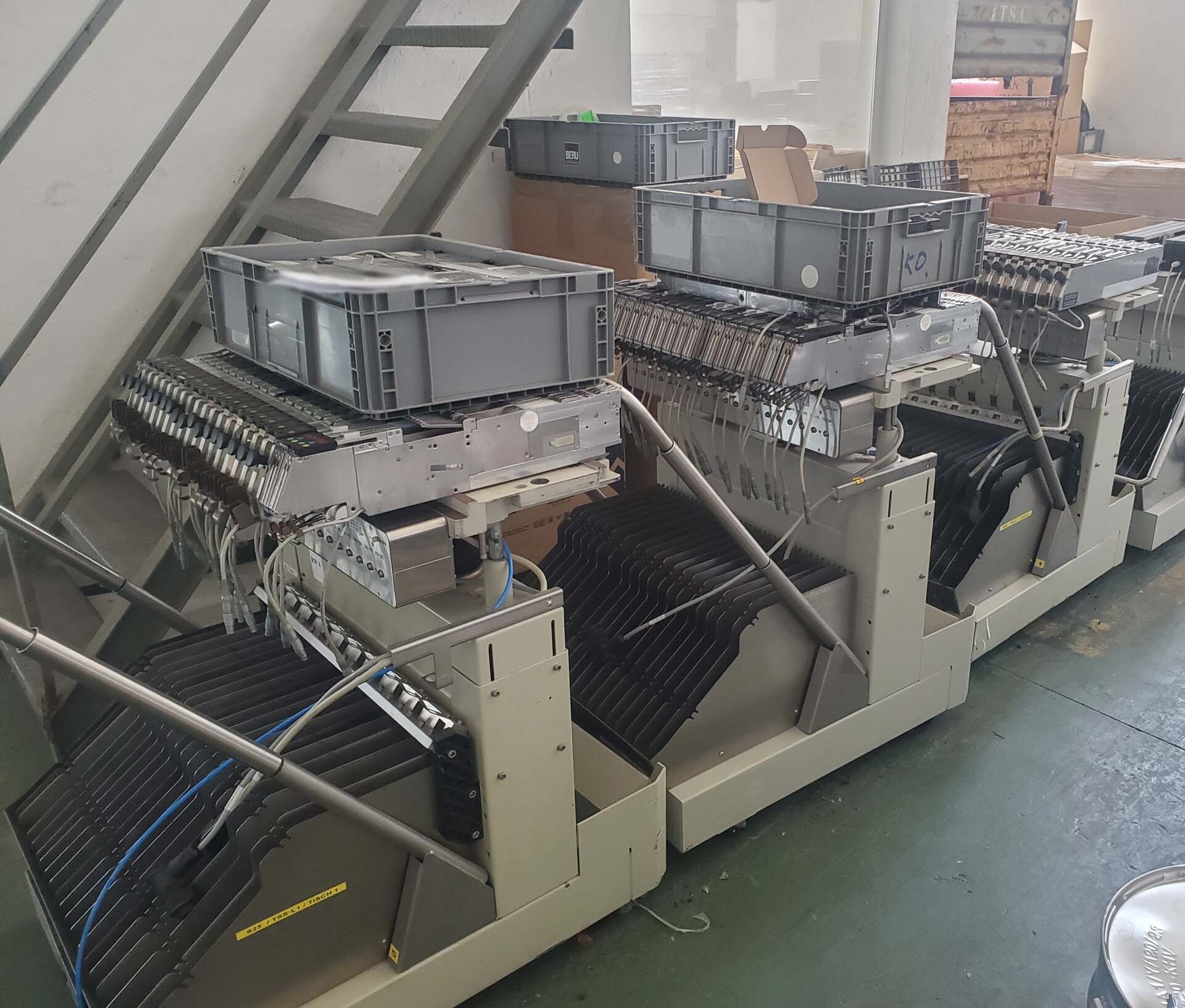 图为 已使用的 SIEMENS Siplace 80 F5 待售