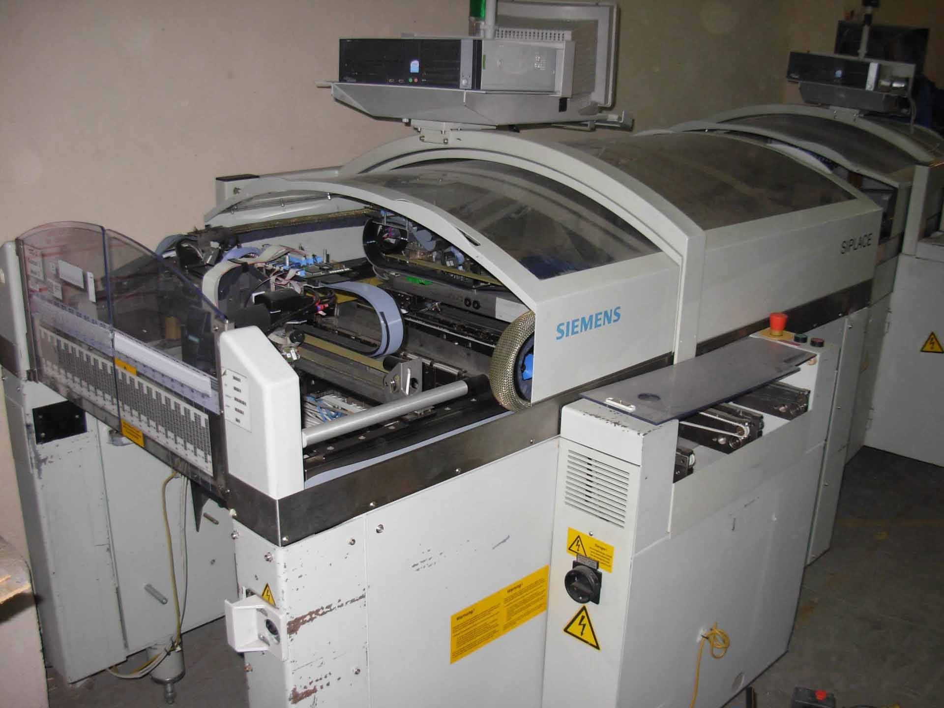 Photo Used SIEMENS Siplace 80 S20 For Sale