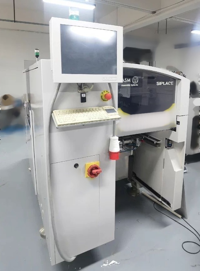 Photo Utilisé SIEMENS Siplace D1 À vendre