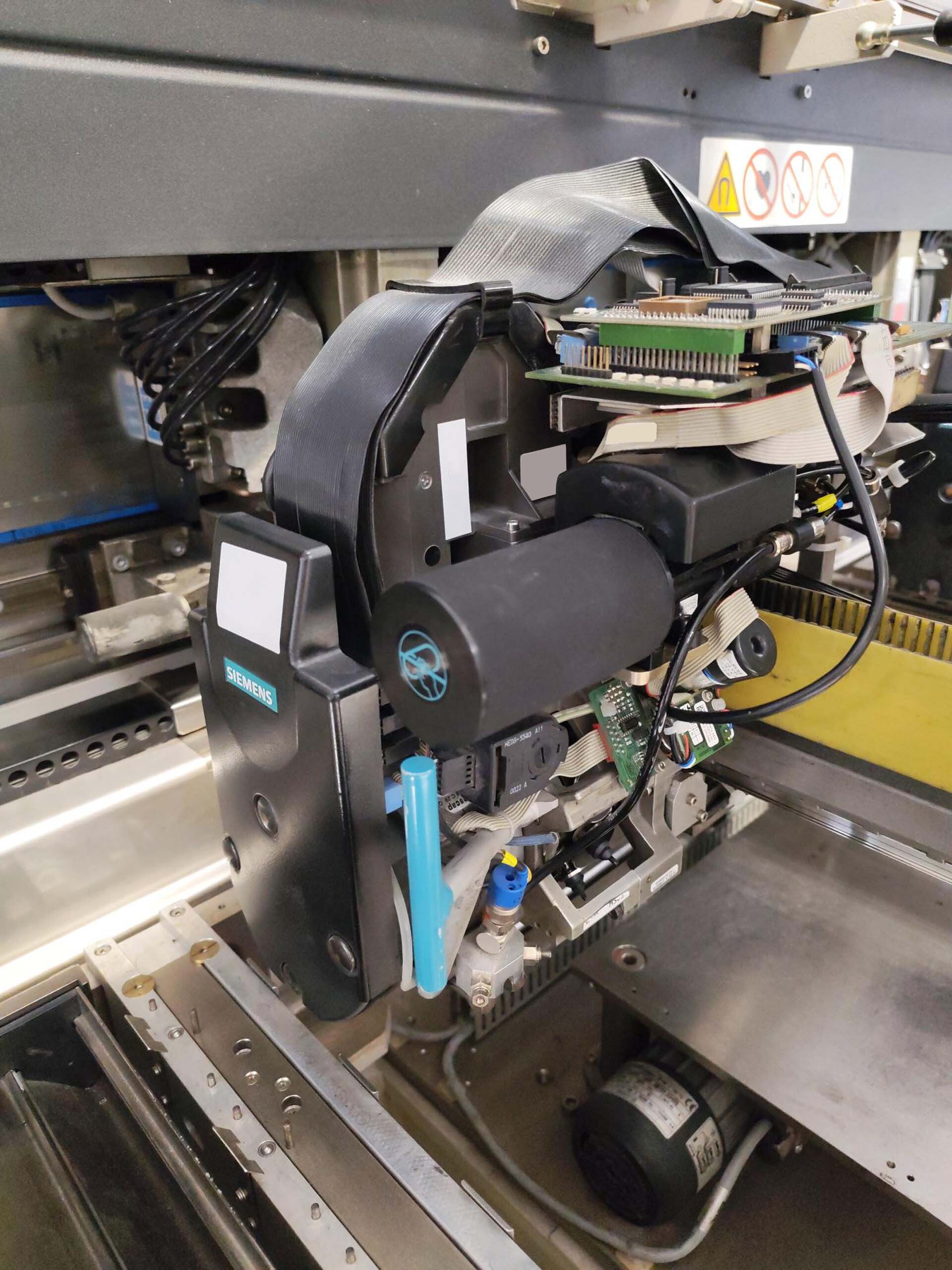フォト（写真） 使用される SIEMENS Siplace HS50 販売のために