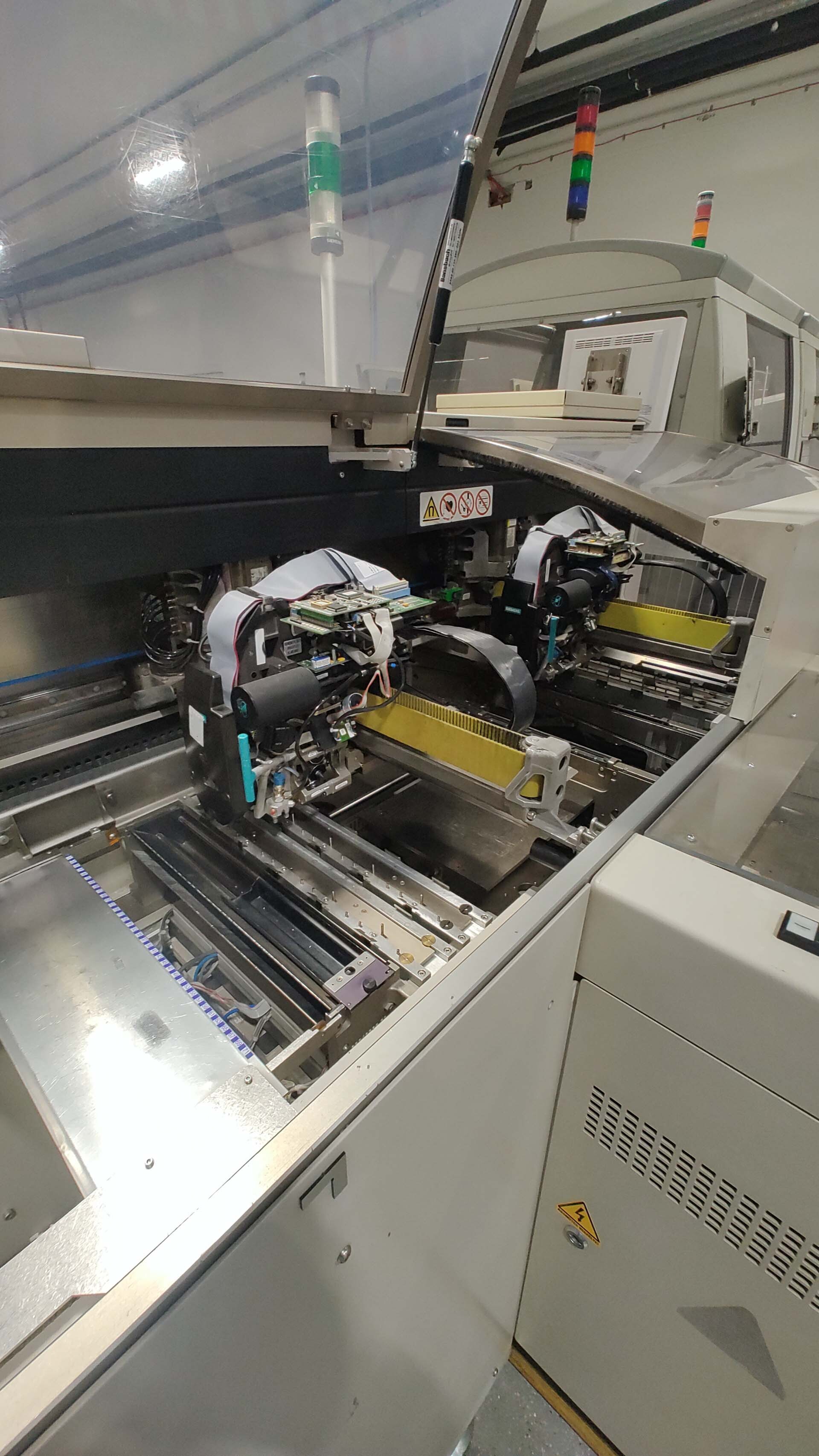 フォト（写真） 使用される SIEMENS Siplace HS50 販売のために