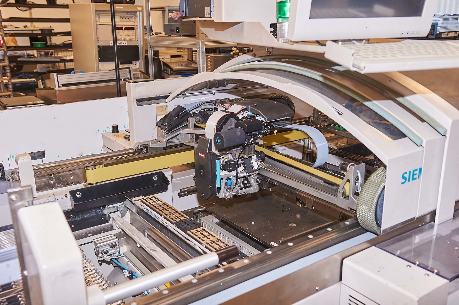 フォト（写真） 使用される SIEMENS Siplace S25 HM 販売のために