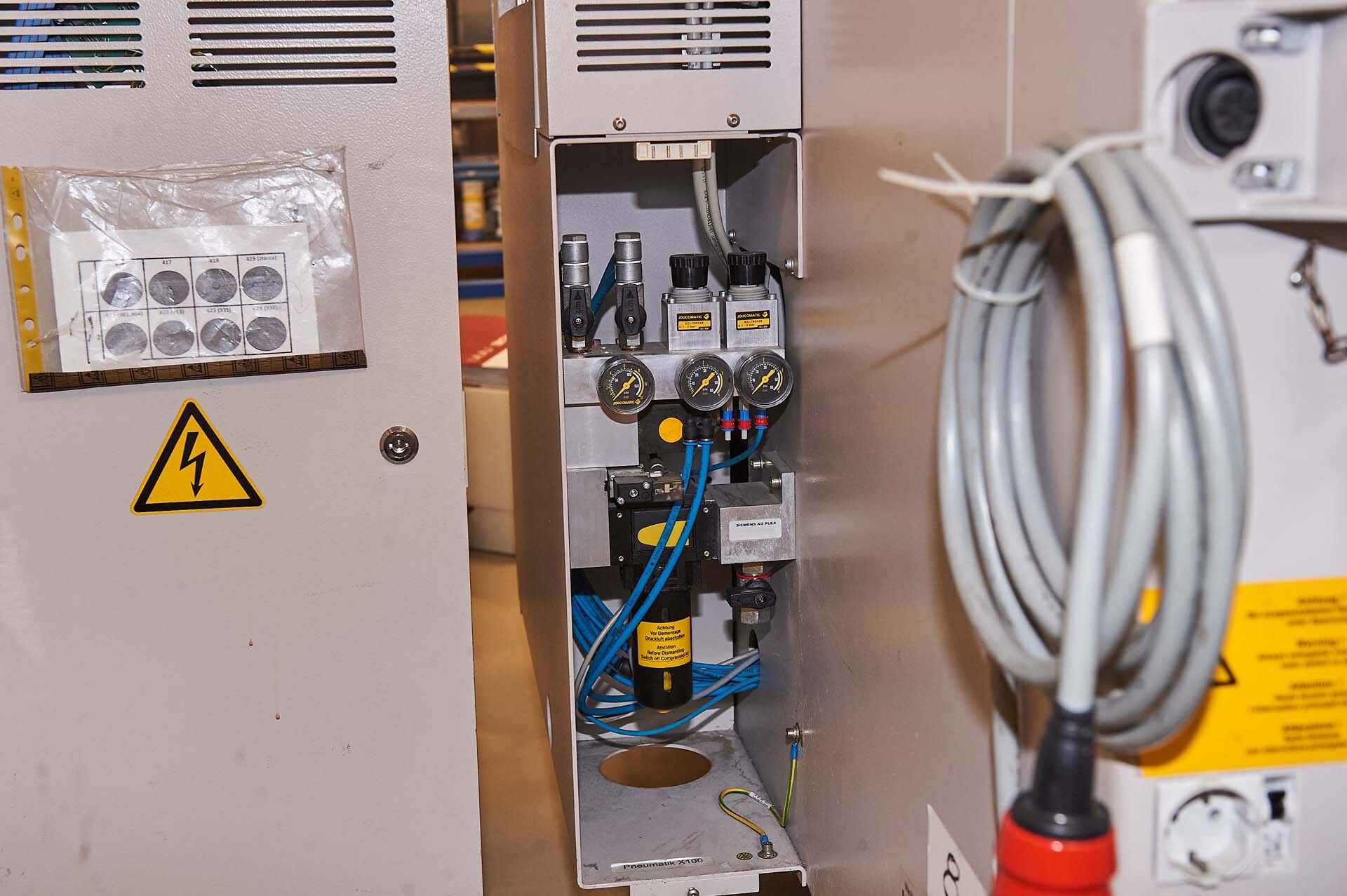 フォト（写真） 使用される SIEMENS Siplace S25 HM 販売のために