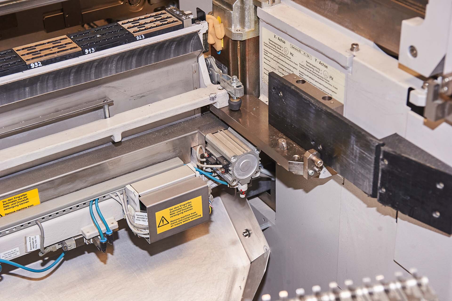 フォト（写真） 使用される SIEMENS Siplace S25 HM 販売のために