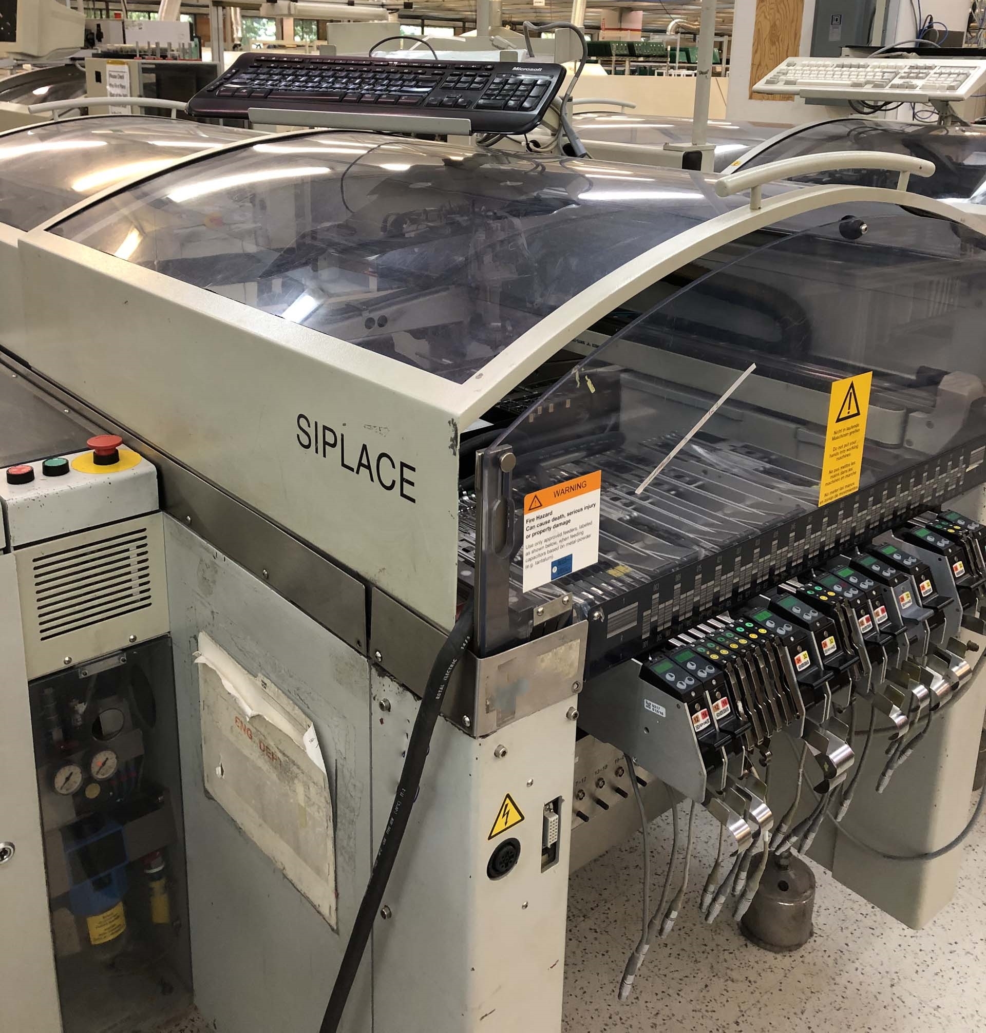 Photo Used SIEMENS Siplace For Sale