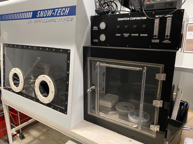 Photo Used SNOWTEC CO2 Cleaning system For Sale