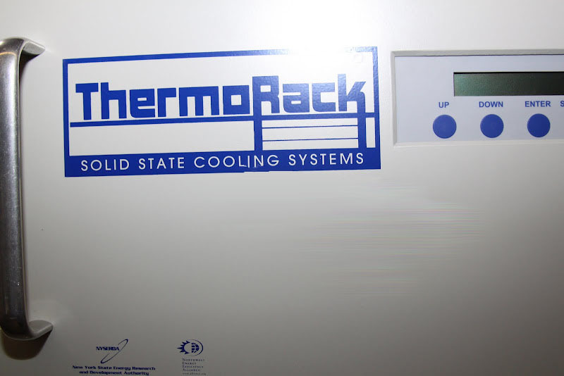 Photo Utilisé SOLID STATE COOLING SYSTEMS ThermoRack À vendre