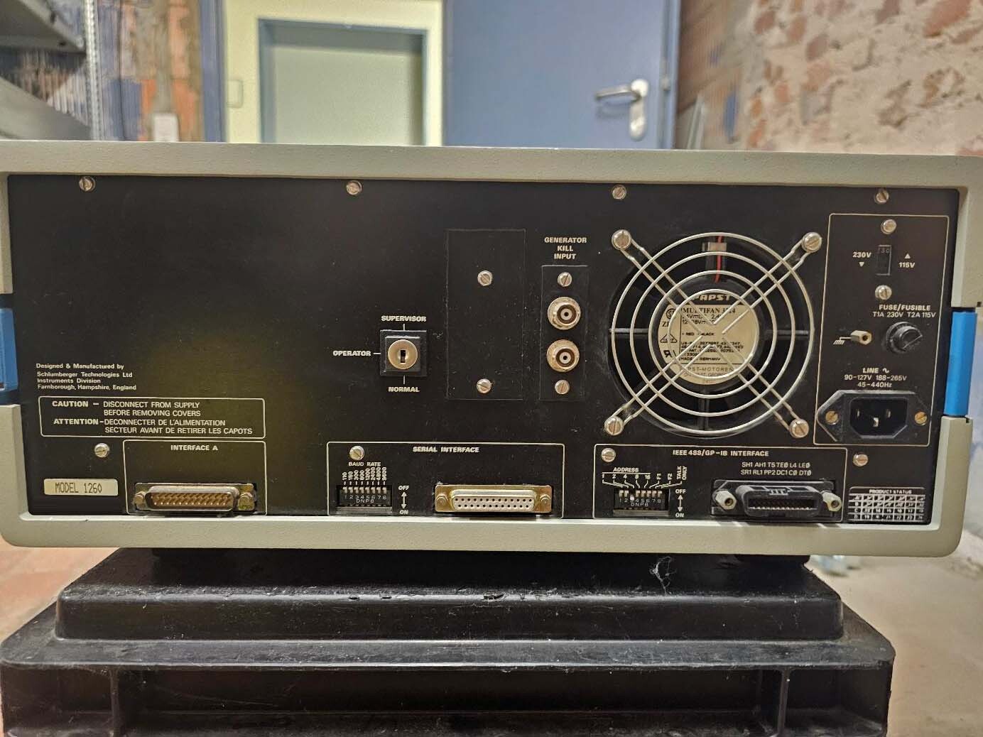 Photo Utilisé SOLRATRON SI 1260 À vendre