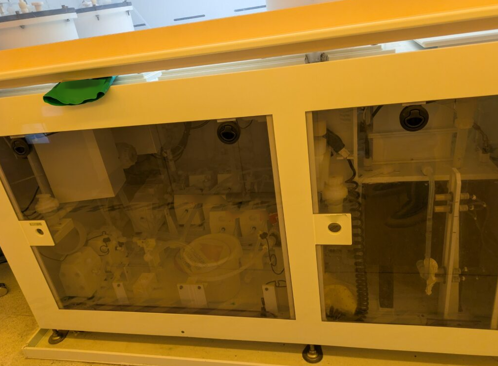 Foto Verwendet SONG JAAN TECHNOLOGY Silicon Electro-Chemical Etching System Zum Verkauf