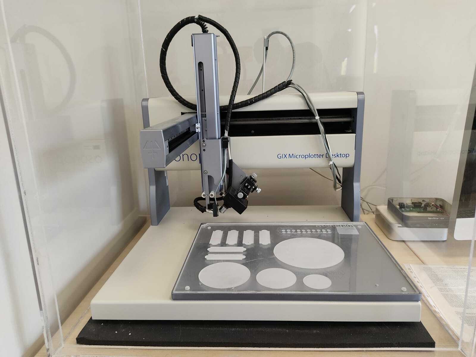 Photo Used SONOPLOT GIX Microplotter For Sale