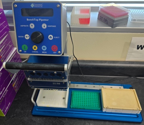 Photo Used SORENSON Benchtop Pipettor For Sale