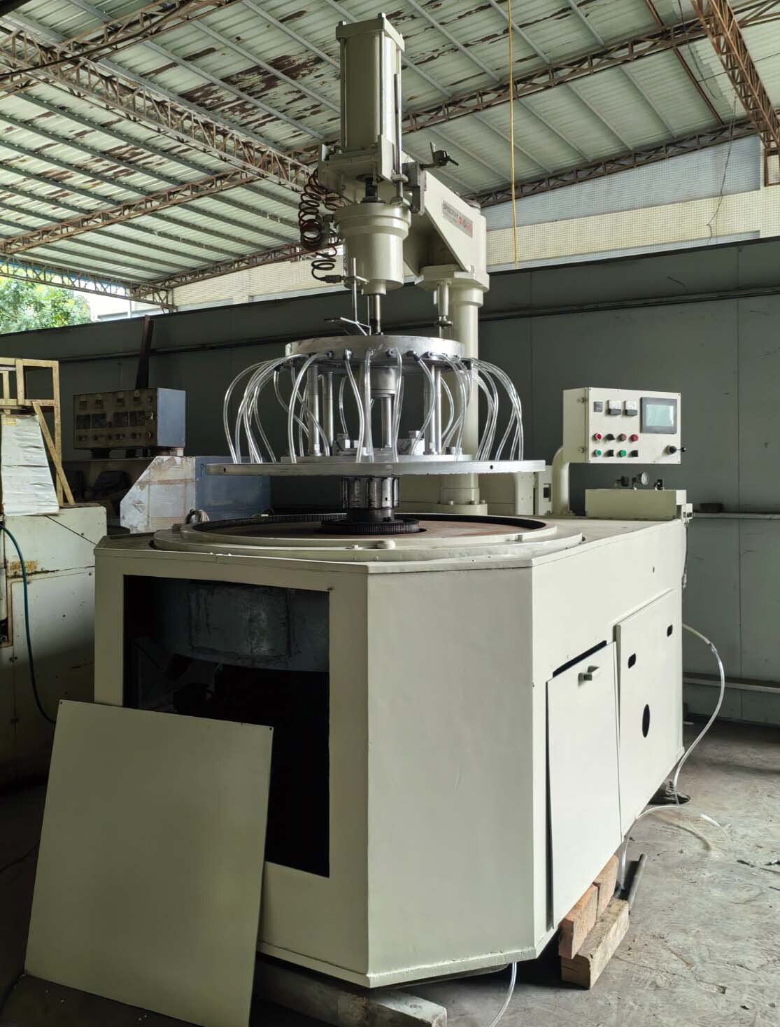Photo Used SPEEDFAM 16B For Sale