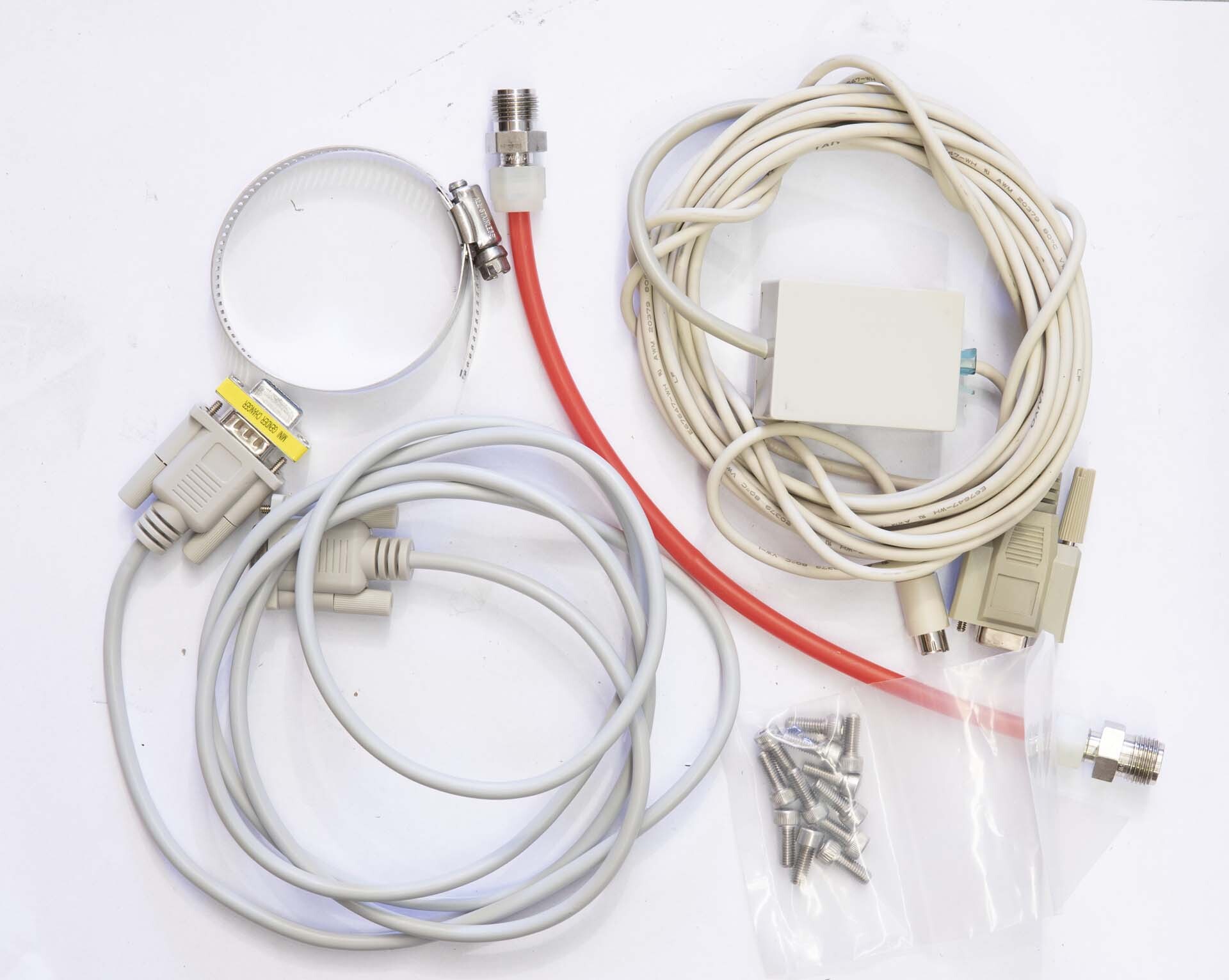 Photo Used SPINTRAC SYSTEMS Lot of spare parts For Sale