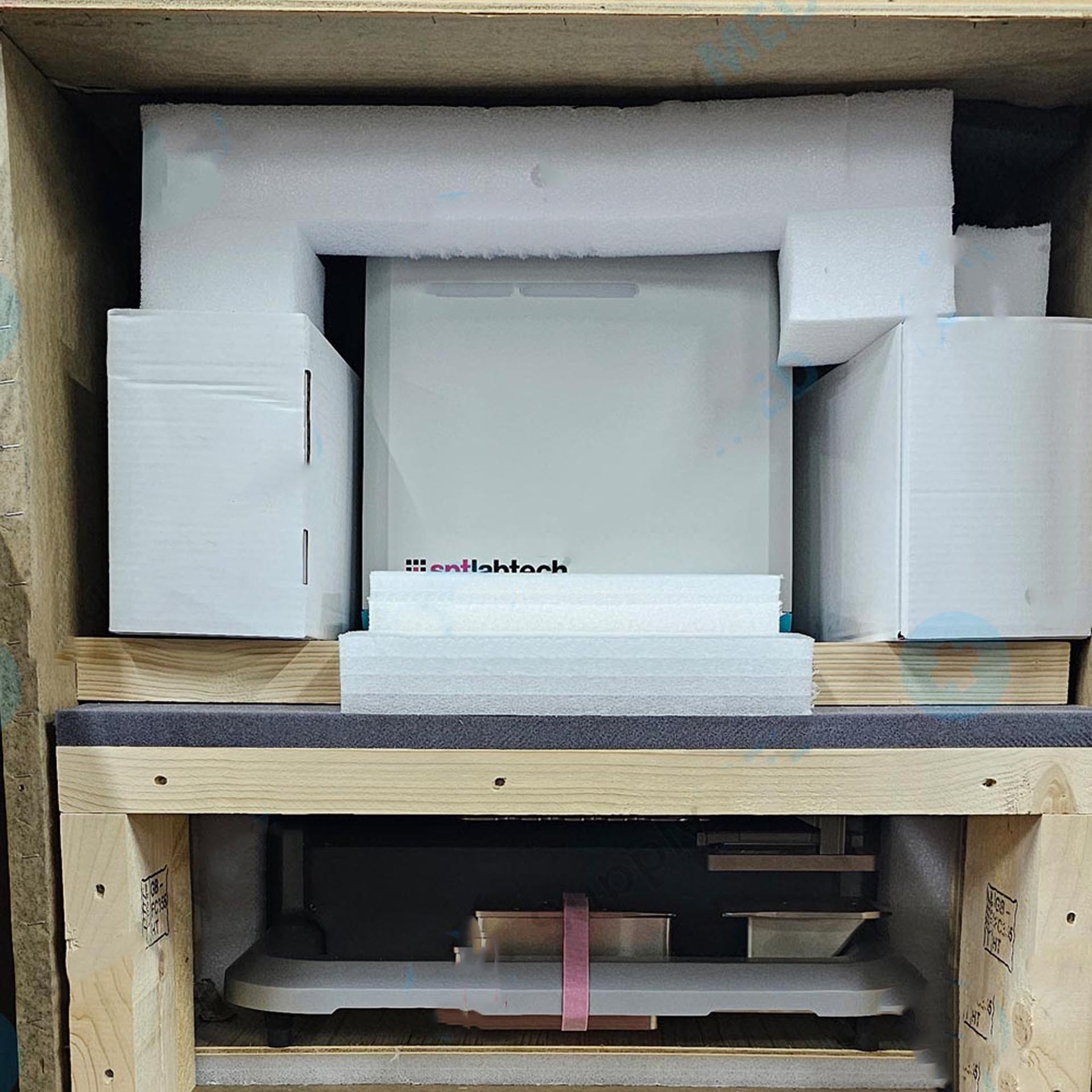 Photo Used SPT LABTECH Dragonfly Discovery For Sale