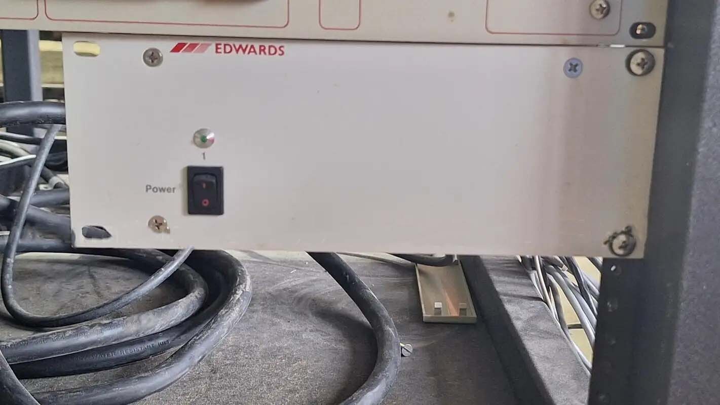 Photo Used STANFORD RESEARCH SYSTEMS / SRS RGA 100 For Sale
