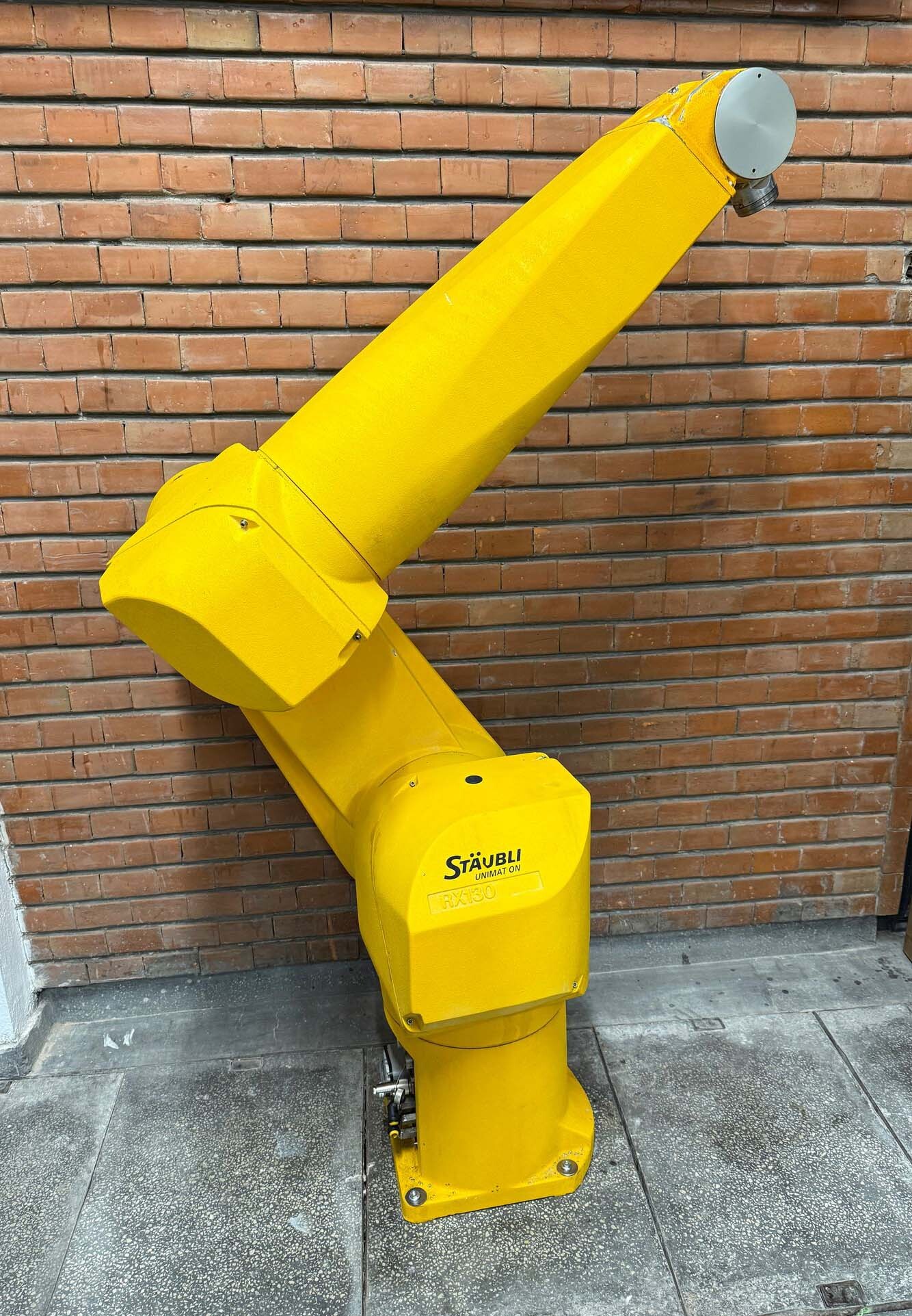 Foto Verwendet STAUBLI RX130B L Zum Verkauf