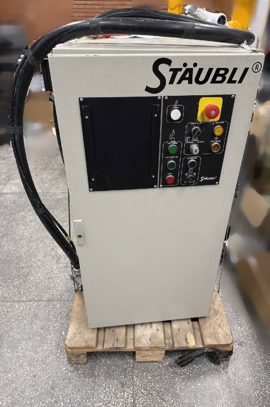 图为 已使用的 STAUBLI RX130 待售