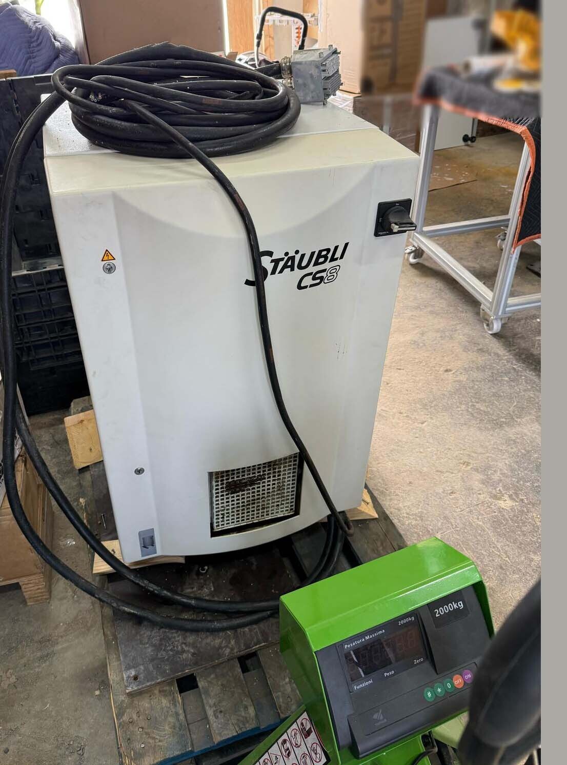 Foto Verwendet STAUBLI RX130B L Zum Verkauf