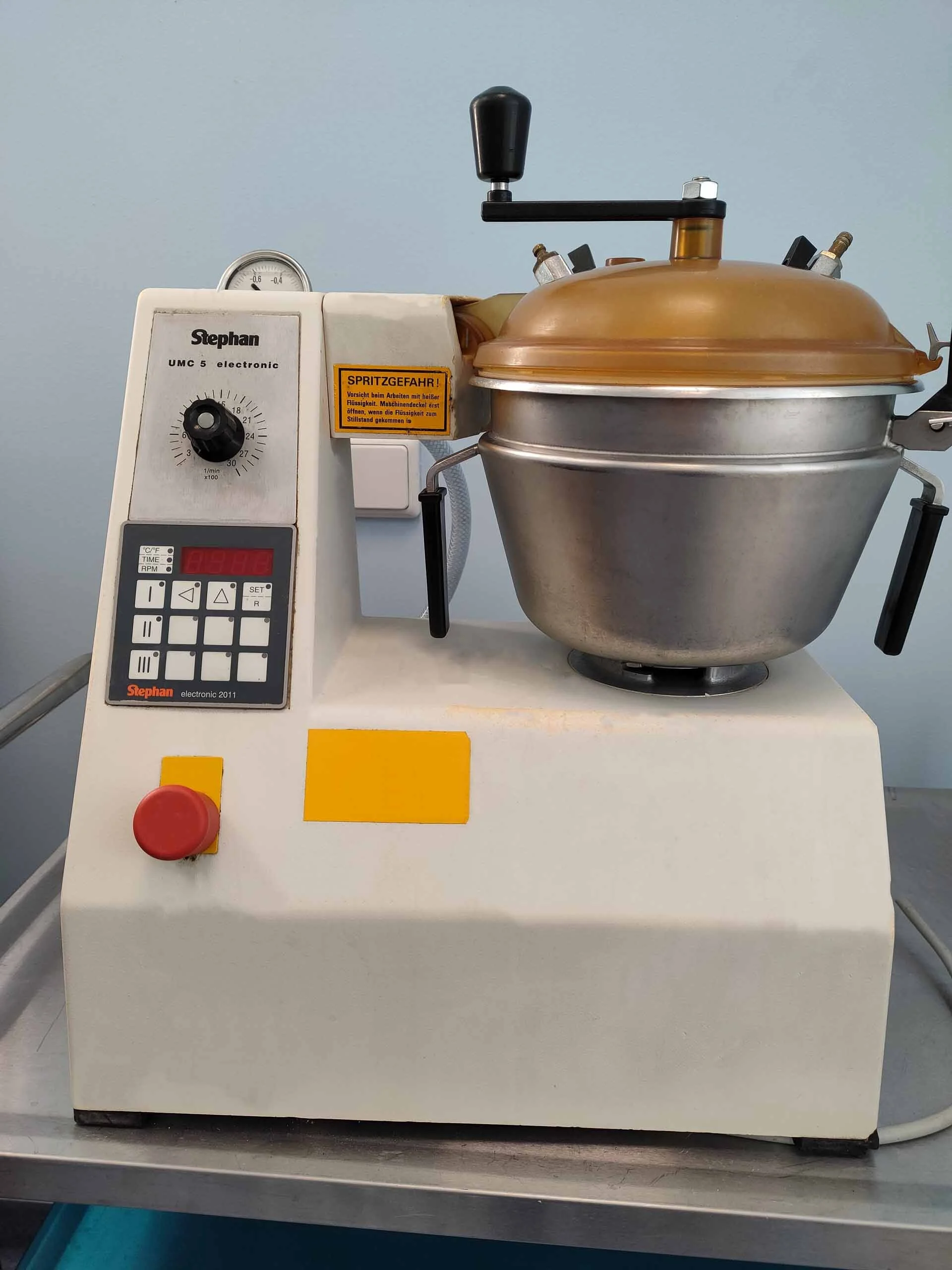 STEPHAN UMC5 Lab Equipment used for sale price #9313422, 2000