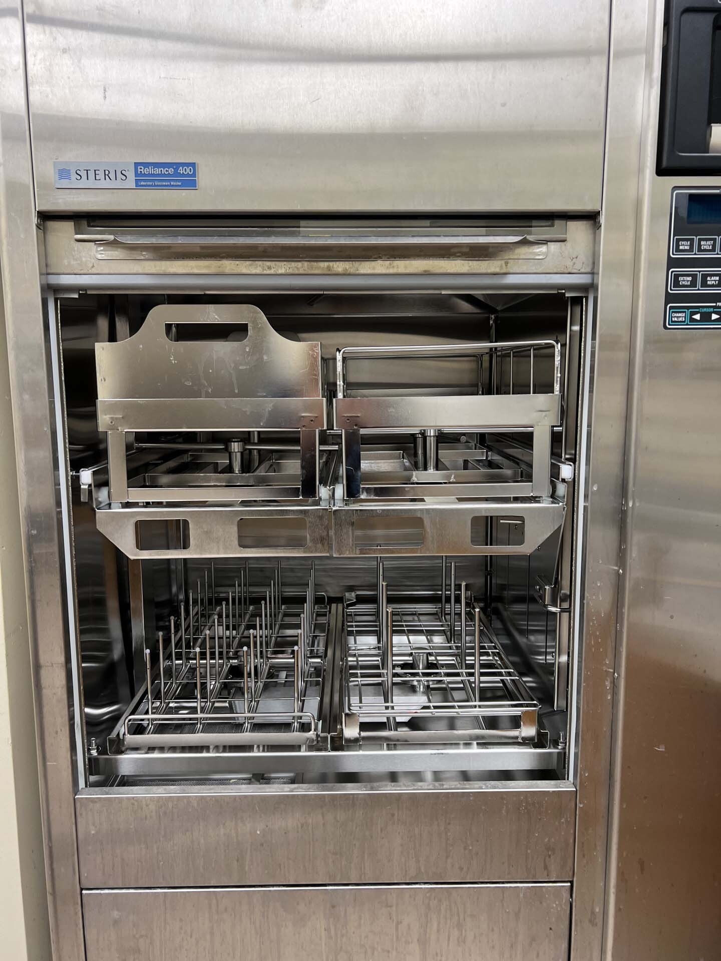 图为 已使用的 STERIS Reliance 400 待售