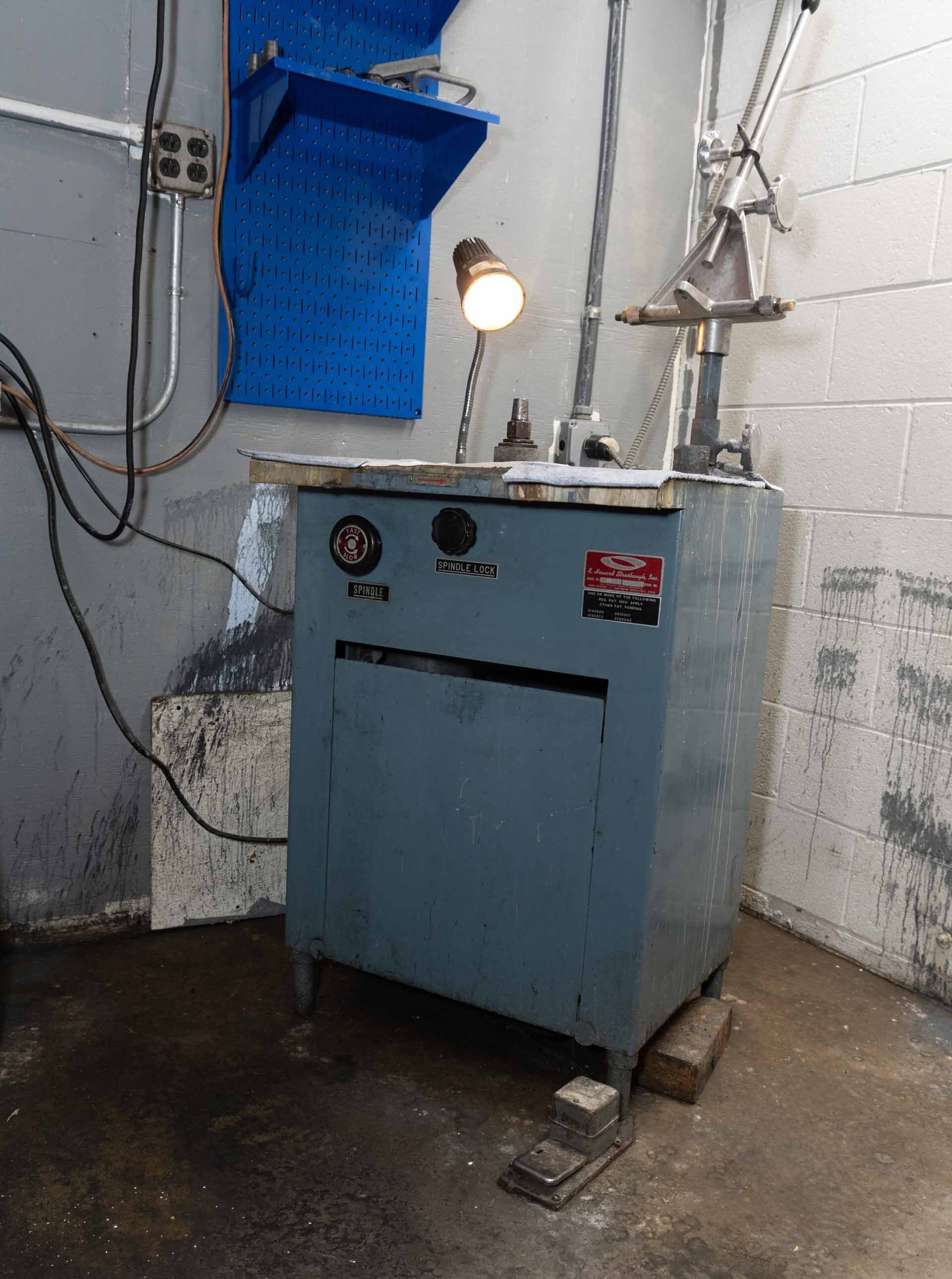 Photo Used STRASBAUGH 6T For Sale