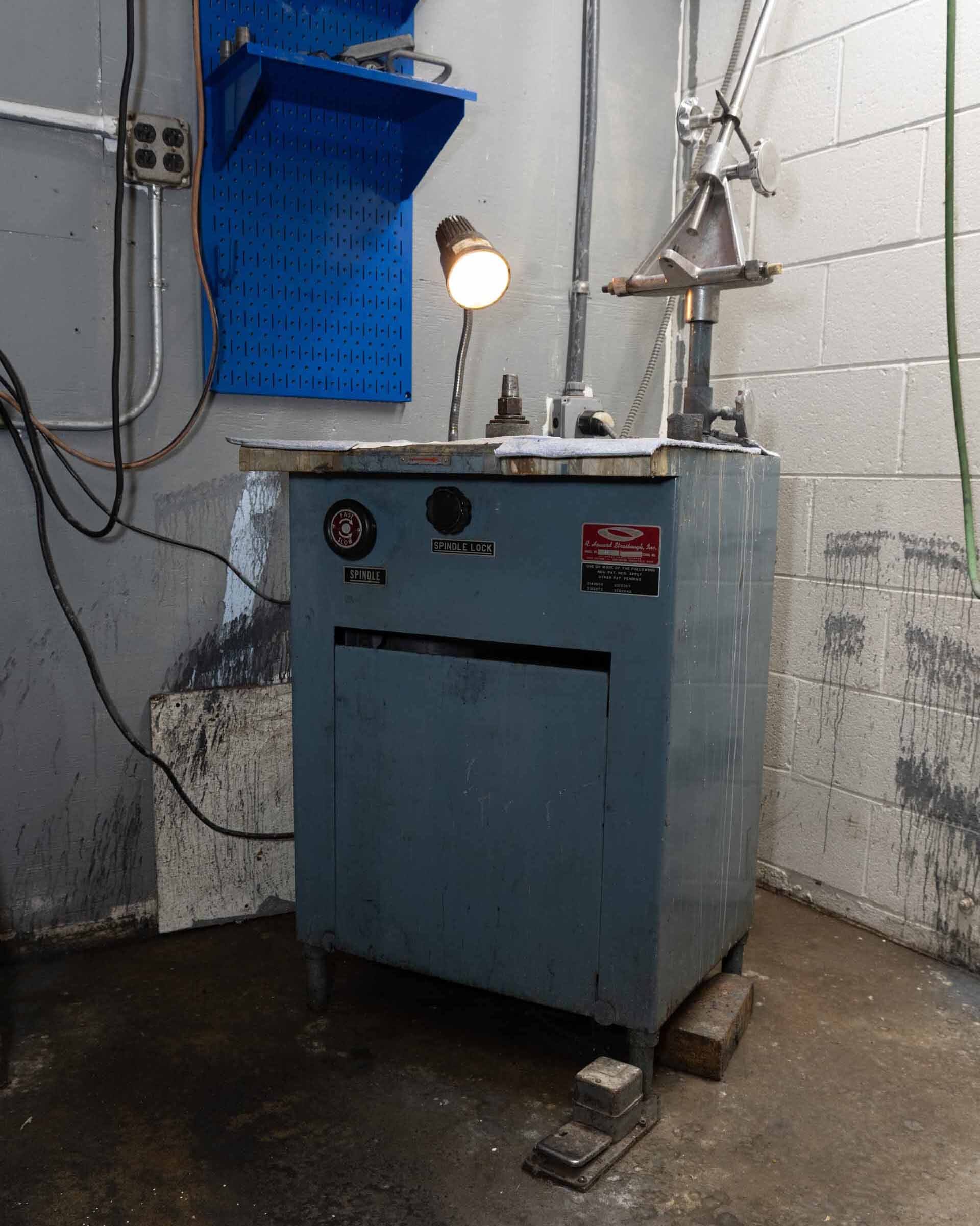 Photo Used STRASBAUGH 6T For Sale